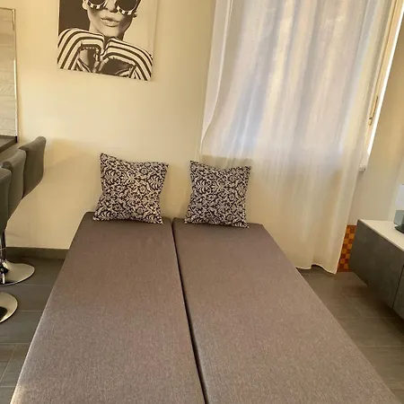 Flat Bella Vista-sea Sight-close Center- Quiet